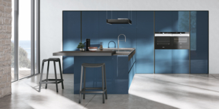 cucina ante blu color trend di stosa