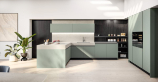 Un design semplice ed essenziale per l'ampia cucina Cloe di Arredo3 che si apre completamente sulla zona giorno e che è dotata di una penisola. Le ante lisce e prive di maniglie sono in laminato verde prato. Tutti i piani di lavoro sono realizzati in Abitum Pietra Avorio come lo schienale. Il rivestimento Doga in laminato rovere fumé mette in comunicazione la penisola e il blocco separato delle colonne; inoltre, fa da schienale alle alzate Modus in alluminio verniciato nero che permettono di dare vita a una dispensa a vista. Prezzo su richiesta. https://www.arredo3.it