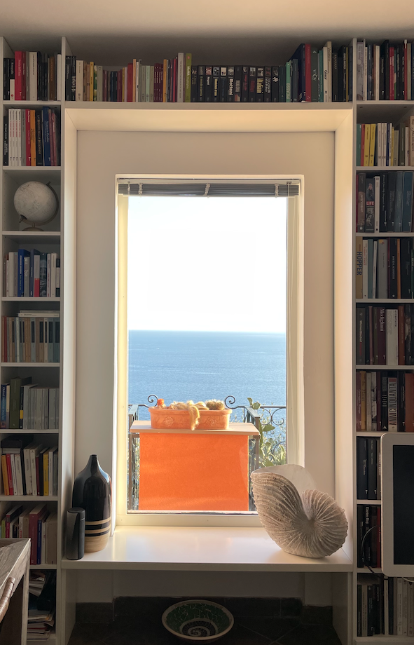 finestra come un quadro senza tende