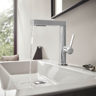 È alta 23 cm la bocca di erogazione del miscelatore lavabo Finoris di Hansgrohe con bocca estraibile. Dal design minimalista, è disponibile nelle finiture cromo, nero opaco e bianco opaco. È dotato di due tipi di getto, laminare e getto doccia PowderRain. Prezzo su richiesta. www.hansgrohe.it È alta 23 cm la bocca di erogazione del miscelatore lavabo Finoris di Hansgrohe con bocca estraibile. Dal design minimalista, è disponibile nelle finiture cromo, nero opaco e bianco opaco. È dotato di due tipi di getto, laminare e getto doccia PowderRain. Prezzo su richiesta. www.hansgrohe.it