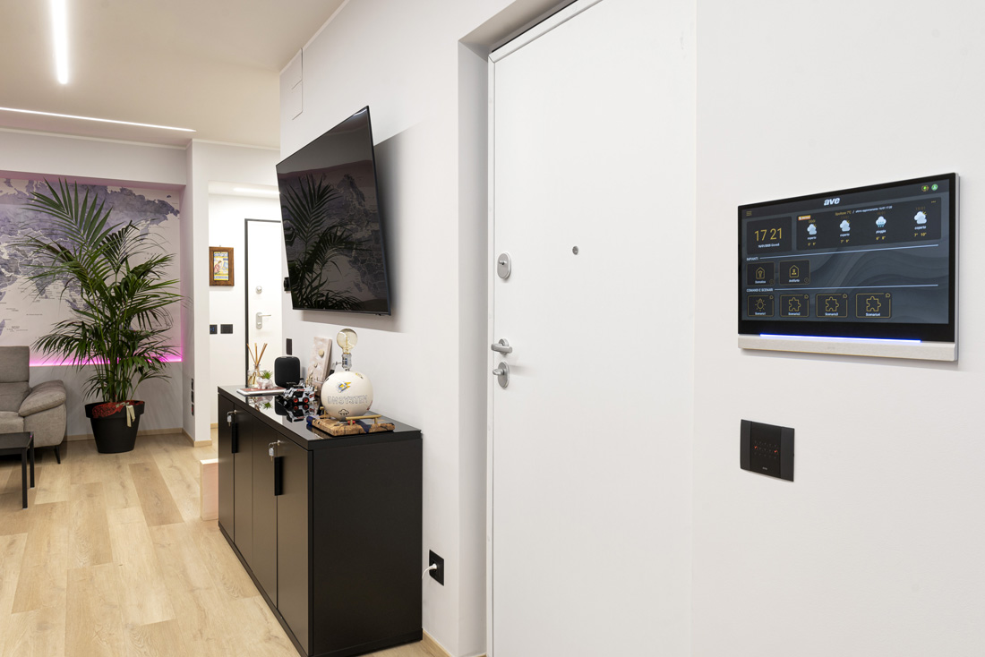 Ave COVER-supervisione-centralizzata-ave-touch-screen