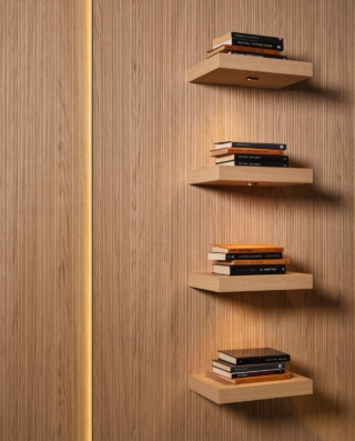 Caccaro boiserie particolare mensole Caccaro boiserie particolare mensole