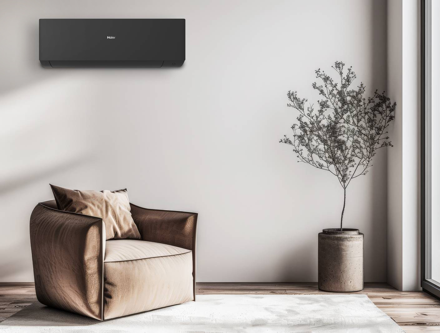 La finitura nera caratterizza l’unità interna del climatizzatore Expert di Haier. Disponibile in 4 potenze da 2,5 kW a 5 kW, ha un livello sonoro di soli 16 dB(A). Funziona con effetto Coanda che garantisce una distribuzione confortevole ed omogenea dell’aria. Può anche riscaldare ed è disponibile con potenza da 7.000 Btu a 18.000 Btu. Purifica e sanifica grazie alla tecnologia UVC Pro che lavora nello spettro di raggi UV. L’unità interna misura L 89.5 x P 23 x H 31 cm. Prezzo: 1.050,00 euro. www.haiercondizionatori.it