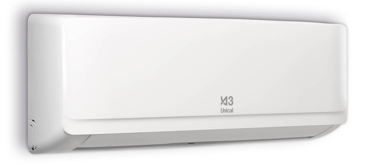 La tecnologia full inverter, nel climatizzatore YA3 di Unical permette di modulare in automatico la potenza dell’aria, garantendo un comfort migliore e consumi ottimizzati. Di minimo impatto visivo data la profondità di soli 19 cm, funziona con pompa di calore, e ha ionizzatore di serie, che sanifica l'aria nell’ambiente fino al 99% da microparticelle in sospensione.
In classe energetica A+++ (in raffrescamento) ha funzione “Supersilent” che riduce l’impatto acustico fino ad appena 20 dB(A), ed è possibile gestirlo da remoto. L’unità interna misura L 80 x P 19 x H 30 cm. Prezzo da 1.091, installazione esclusa. www.unical.eu