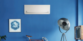 Il monosplit BEEPGH della gamma Evolution Pro di Beko ha motore ProSmart® Inverter che raggiunge la classe A+++. La lampada led a luce ultravioletta purifica l’aria. Con la funzione Breeze Away il getto d’aria viene orientato verso l’alto per raffreddare l’ambiente. Ha potenza di 2,6 o 3,5 kW, rumorosità da 19 dBA, connessione wi-fi. Costa da 649,90 euro + Iva. www.beko.com/it-it Il monosplit BEEPGH della gamma Evolution Pro di Beko ha motore ProSmart® Inverter che raggiunge la classe A+++. La lampada led a luce ultravioletta purifica l’aria. Con la funzione Breeze Away il getto d’aria viene orientato verso l’alto per raffreddare l’ambiente. Ha potenza di 2,6 o 3,5 kW, rumorosità da 19 dBA, connessione wi-fi. Costa da 649,90 euro + Iva. www.beko.com/it-it