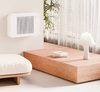Design arrotondato per Farna
di Innova, ventilconvettore che si può installare a qualsiasi altezza sulla parete. Raffredda e riscalda, e utilizza la tecnologia inverter. In due taglie: Small e Big, da L 65 x P 13,1 x H 44 cm. Ha potenza raffreddamento di 1,5 o 2,8 kW, rumorosità da 24 dBA. Costa da 565 euro + Iva. www.innovaenergie.com Design arrotondato per Farna
di Innova, ventilconvettore che si può installare a qualsiasi altezza sulla parete. Raffredda e riscalda, e utilizza la tecnologia inverter. In due taglie: Small e Big, da L 65 x P 13,1 x H 44 cm. Ha potenza raffreddamento di 1,5 o 2,8 kW, rumorosità da 24 dBA. Costa da 565 euro + Iva. www.innovaenergie.com