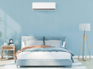 DualCool™ Premium LG Electronics ha doppia diffusione dell’aria per ottimizzare il flusso, ionizzatore e controllo dell’umidità. Il sensore di presenza attiva il risparmio energetico in assenza di persone. Ha potenza di 2,5 kW, rumorosità da 19 dBA, classe A+++. Costa 1.249 euro. www.lge.com DualCool™ Premium LG Electronics ha doppia diffusione dell’aria per ottimizzare il flusso, ionizzatore e controllo dell’umidità. Il sensore di presenza attiva il risparmio energetico in assenza di persone. Ha potenza di 2,5 kW, rumorosità da 19 dBA, classe A+++. Costa 1.249 euro. www.lge.com
