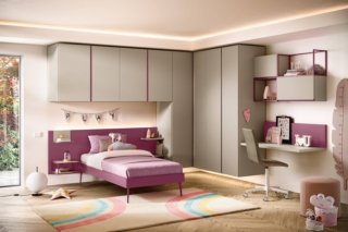 Moretti Compact Camerette
K116
Cameretta a ponte con armadio ad angolo sospesoDettagli tecnici
Composizione: K116
Linea prodotto: Kids Collection
Nobilitato: Tortora
Laccati: Lampone e TortoraMisure gruppo armadio sospeso: L 323.7 / P 202.1 / H 226 cm
Misure scrivania sospesa: L 134.4 / P 58 / H 112.9 cm
Misure gruppo letto: L 113 / P 221.3 / H 96 cm