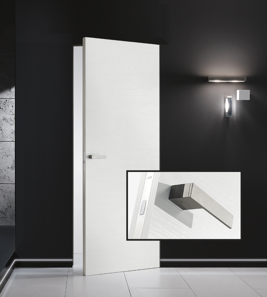 La porta filomuro Mya di Royal Pat è un modello reversibile che coniuga praticità ed economicità. Grazie ad un esclusivo brevetto, Mya può essere installata su pareti di qualsiasi spessore, siano esse in muratura che in cartongesso, decidendo il verso di apertura al momento stesso della posa. Misura L 80 x H 210 cm. Prezzo versione in Frassino bianco 595 euro. www.royalpat.it La porta filomuro Mya di Royal Pat è un modello reversibile che coniuga praticità ed economicità. Grazie ad un esclusivo brevetto, Mya può essere installata su pareti di qualsiasi spessore, siano esse in muratura che in cartongesso, decidendo il verso di apertura al momento stesso della posa. Misura L 80 x H 210 cm. Prezzo versione in Frassino bianco 595 euro. www.royalpat.it