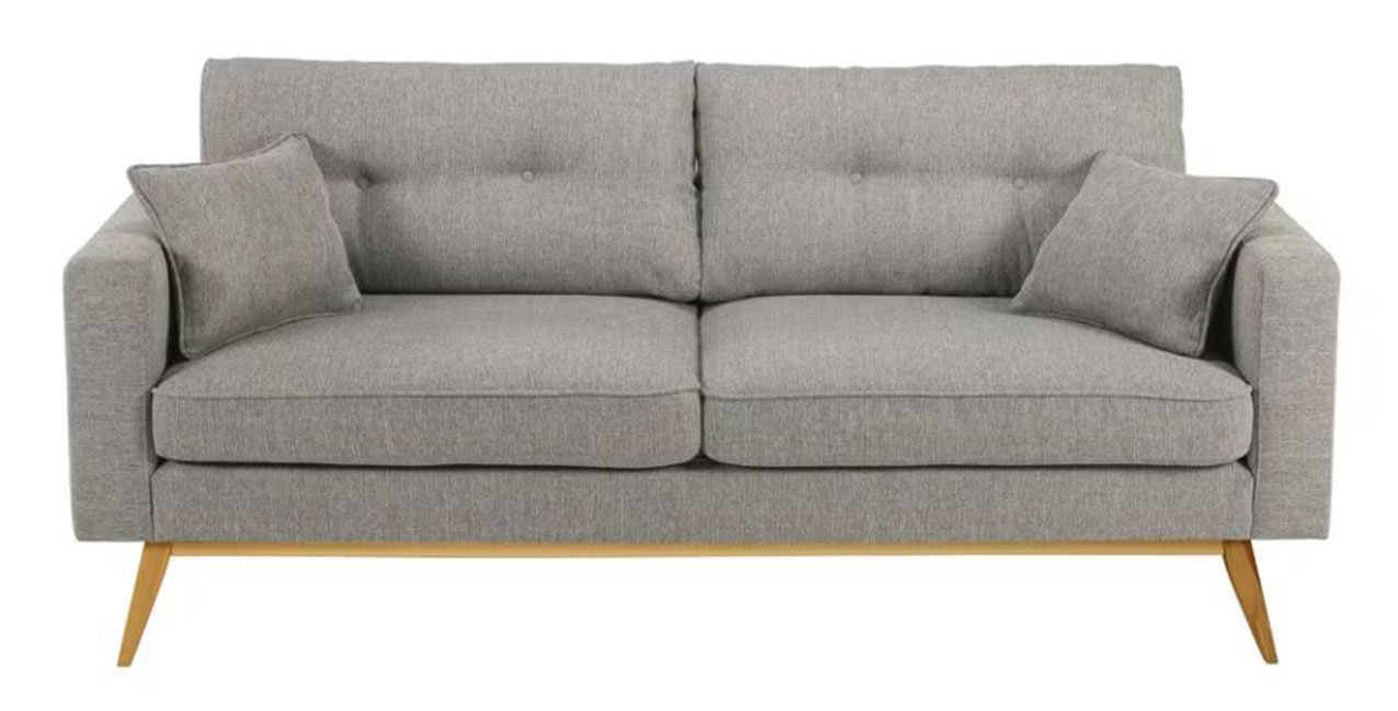 Grigio chiaro chiné per il rivestimento in tessuto del divano Brooke di Maisons du Monde che è caratterizzato da un design scandinavo vintage. I piedini sono realizzati in legno chiaro certificato FSC™ . Misura L 202 x P 88 x H 88 cm. Prezzo 599 euro. https://www.maisonsdumonde.com Grigio chiaro chiné per il rivestimento in tessuto del divano Brooke di Maisons du Monde che è caratterizzato da un design scandinavo vintage. I piedini sono realizzati in legno chiaro certificato FSC™ . Misura L 202 x P 88 x H 88 cm. Prezzo 599 euro. https://www.maisonsdumonde.com