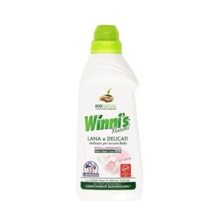 Un altro ottimo prodotto rispettoso della natura è Winni’s lana e delicati, adatto per il lino ma anche per i tessuti dei bambini. Prezzo: 9,99 euro su amazon.it Un altro ottimo prodotto rispettoso della natura è Winni’s lana e delicati, adatto per il lino ma anche per i tessuti dei bambini. Prezzo: 9,99 euro su amazon.it