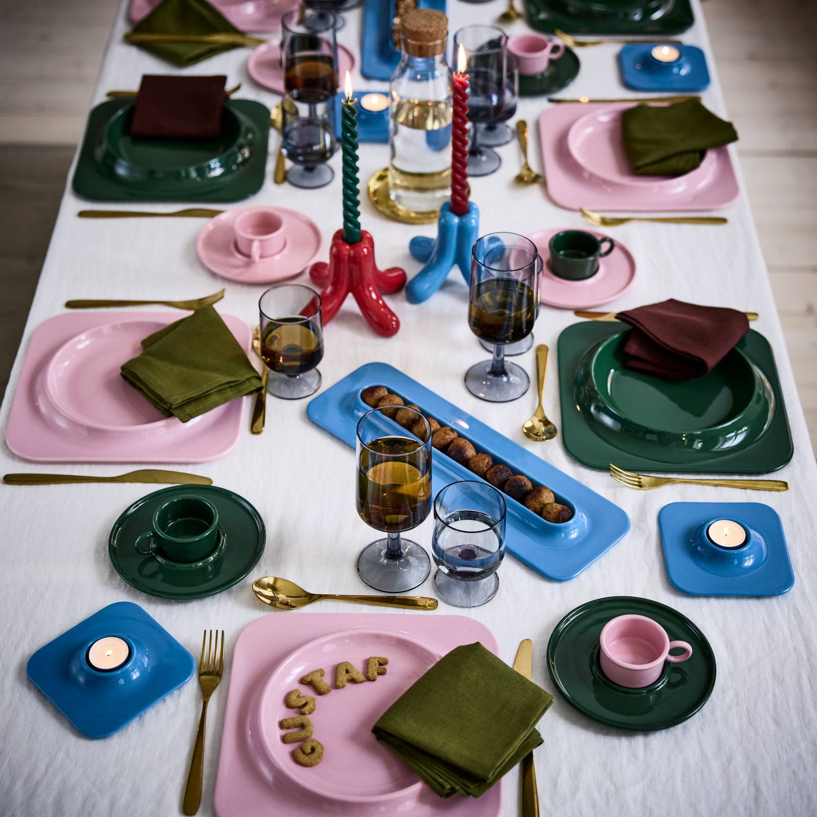 Ikea, la tavola delle feste 2025 by Gustaf Westmanta Ikea, la tavola delle feste 2025 by Gustaf Westmanta