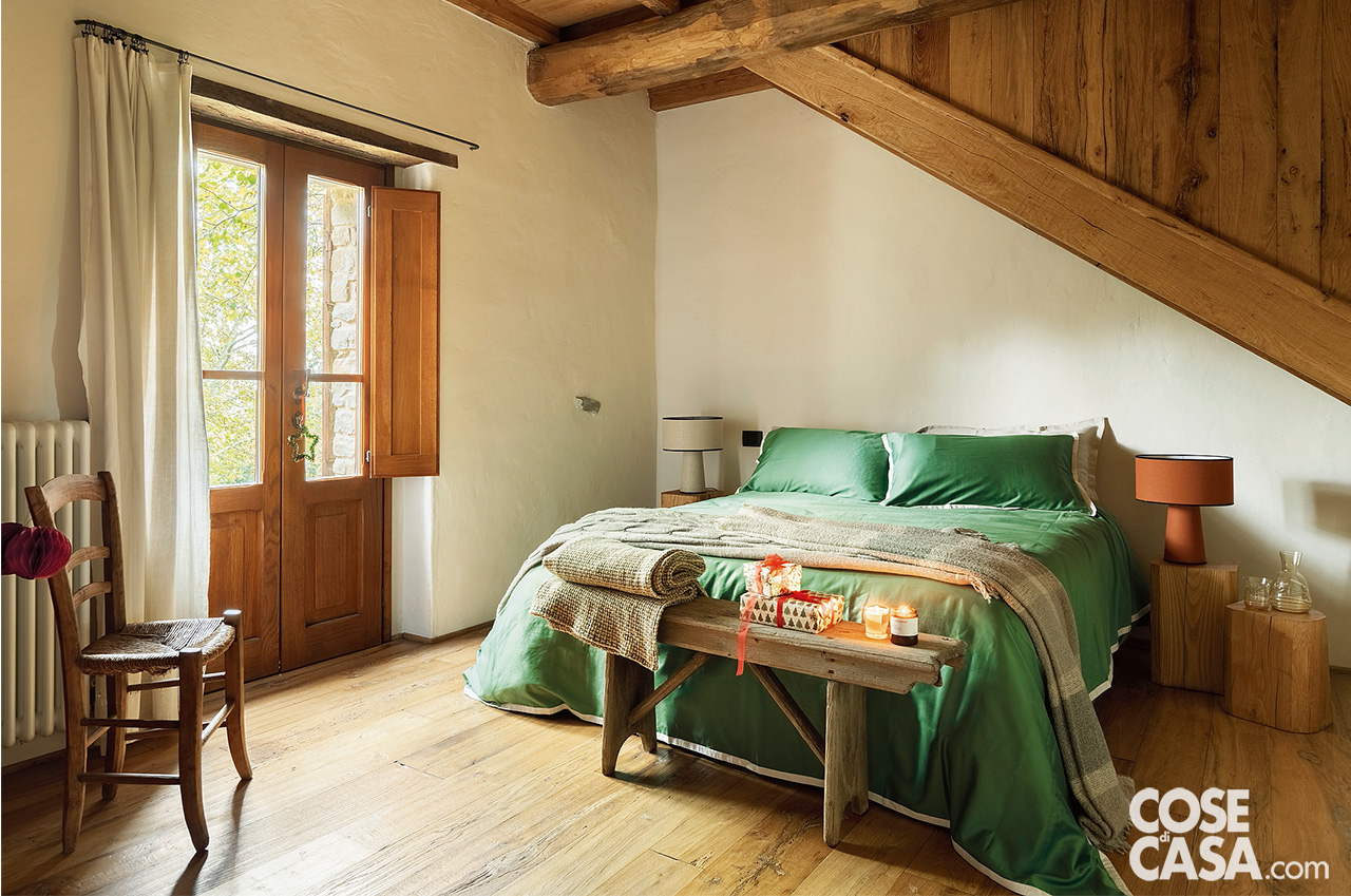 camera da letto con soffitto a travi camera da letto con soffitto a travi