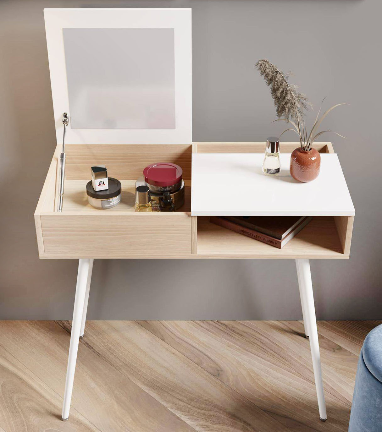 È composta da un telaio sottile in metallo verniciato bianco e da un elemento nella finitura bianco e legno chiaro la console/toeletta Olaf di Deghi. Lo specchio si solleva quando serve rivelando un vano portaoggetti; sotto il piano c'è un vano a giorno. Misura L 80 x P 40 x H 75 cm. Prezzo 77,99 euro. https://www.deghi.it È composta da un telaio sottile in metallo verniciato bianco e da un elemento nella finitura bianco e legno chiaro la console/toeletta Olaf di Deghi. Lo specchio si solleva quando serve rivelando un vano portaoggetti; sotto il piano c'è un vano a giorno. Misura L 80 x P 40 x H 75 cm. Prezzo 77,99 euro. https://www.deghi.it
