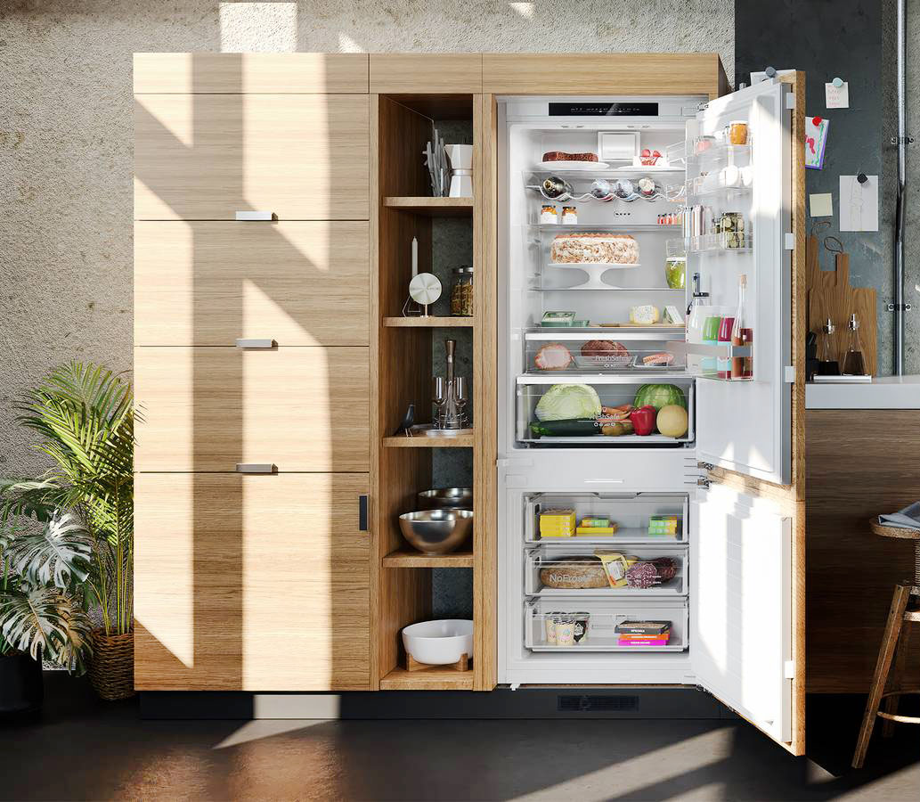 N70 di Neff
Tipologia: combinato a incasso
Classe di efficienza energetica: D
Consumo di energia: 204 kWh/anno
Capacità netta frigorifero: 284 litri
Capacità netta congelatore: 98 litri
Rumore emesso: 33 dB
Caratteristiche: La porta ha chiusura Soft Close che si chiude automaticamente in modo delicato e silenzioso. Connesso con Home Connect, permette anche di regolare l'intensità della luce. No Frost, ha balconcini pratici e flessibili per personalizzare l'organizzazione degli spazi.
Misure: L 71 x P 55 x H 193,5 cm
Prezzo: da rivenditore.
Sito web azienda: www.neff-home.com/it/