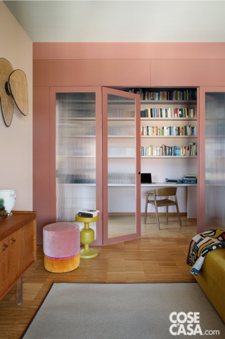 ingresso studio con serramento vetrato