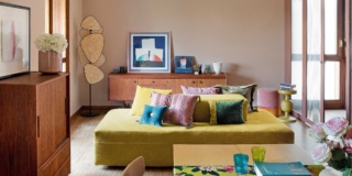 Un trilocale di 65 mq con il colore che mimetizza o mette in risalto