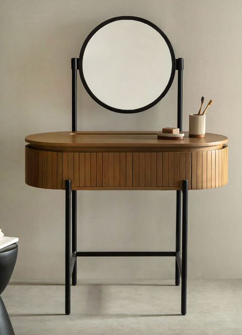 Legno di mango e ferro nero per la toeletta Analis di Sklum che ha una forma arrotondata, un grande cassetto centrale e due vani laterali. Il grande specchio rotondo non è solo pratico, ma anche molto decorativo. Misura L 100 x P 53 x H 141 cm. Prezzo 379,95 euro. https://www.sklum.com Legno di mango e ferro nero per la toeletta Analis di Sklum che ha una forma arrotondata, un grande cassetto centrale e due vani laterali. Il grande specchio rotondo non è solo pratico, ma anche molto decorativo. Misura L 100 x P 53 x H 141 cm. Prezzo 379,95 euro. https://www.sklum.com
