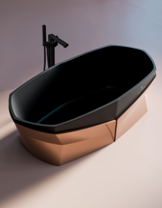 Di grande impatto estetico la vasca Aureas della collezione Tonino Lamborghini Total Living di Glass Design ha design scultoreo. Realizzata in Vetrofreddo®, si caratterizza per le superfici sfaccettate e geometriche che catturano la luce e creano suggestivi giochi di riflessi. È disponibile in un’ampia gamma cromatica e può essere personalizzata su misura. Misura L 180 x P 103 x H 53,3 cm. www.glassdesign.it – Cersaie 2025, Pad. 21, Stand B16 Di grande impatto estetico la vasca Aureas della collezione Tonino Lamborghini Total Living di Glass Design ha design scultoreo. Realizzata in Vetrofreddo®, si caratterizza per le superfici sfaccettate e geometriche che catturano la luce e creano suggestivi giochi di riflessi. È disponibile in un’ampia gamma cromatica e può essere personalizzata su misura. Misura L 180 x P 103 x H 53,3 cm. www.glassdesign.it – Cersaie 2025, Pad. 21, Stand B16