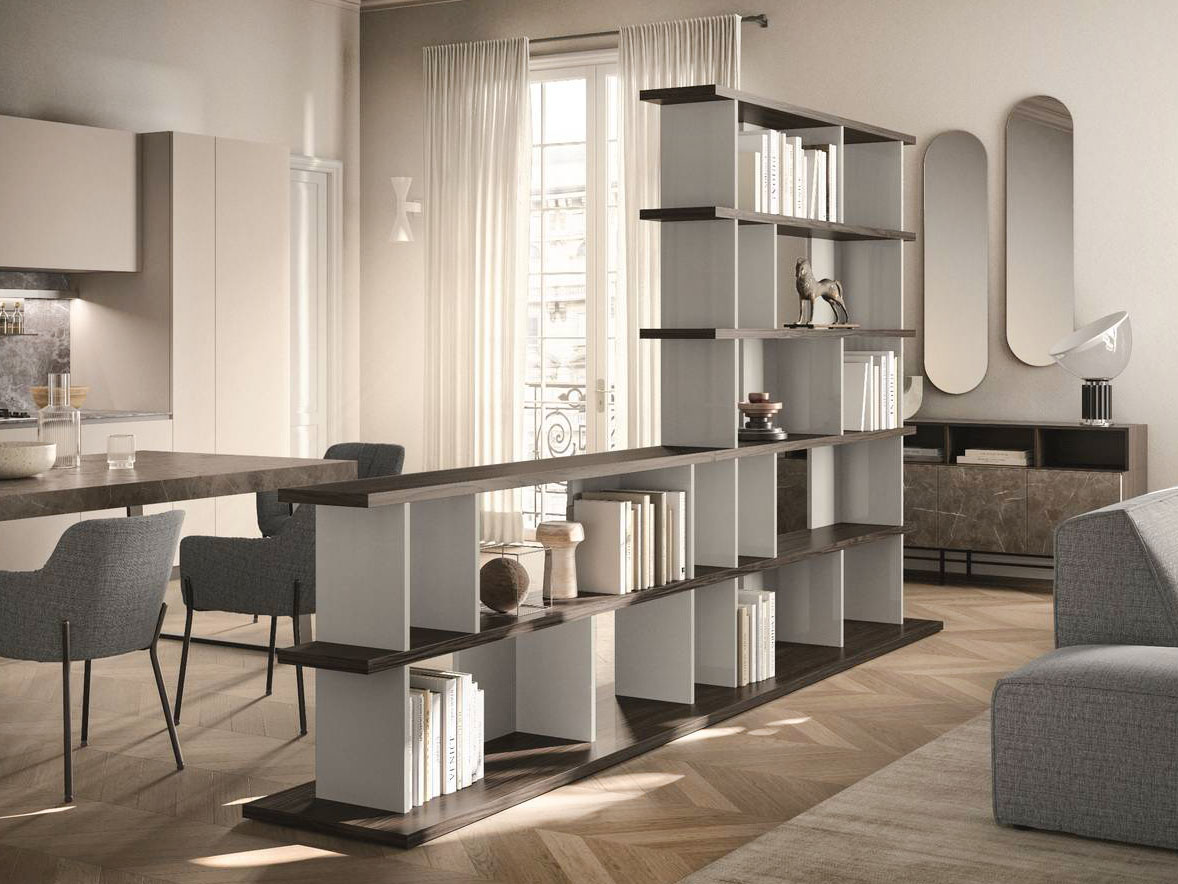 Permette di separare la cucina dal soggiorno nel living la libreria bifacciale Bend di Santalucia Mobili; è composta da una serie di divisori in Laccato Opaco Antimonio e da ripiani Matwood Dark. È disponibile in tre diverse altezze e in finiture diverse. Misura L 367,2 x P 54,5 x H 211,5 cm. Prezzo 2.395 euro + IVA. https://santaluciamobili.it Permette di separare la cucina dal soggiorno nel living la libreria bifacciale Bend di Santalucia Mobili; è composta da una serie di divisori in Laccato Opaco Antimonio e da ripiani Matwood Dark. È disponibile in tre diverse altezze e in finiture diverse. Misura L 367,2 x P 54,5 x H 211,5 cm. Prezzo 2.395 euro + IVA. https://santaluciamobili.it