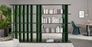 Un'intensa colorazione verde opaco per la libreria bifacciale in legno laccato  monocolore Dogma di Bonaldo che si trasforma nella protagonista del living. È caratterizzata da montanti a forma di goccia a cui si collegano i moduli disponibili in tre formati diversi. Misura L 113+180 x P 40 x H 182 cm. Prezzo su progetto.  https://www.bonaldo.com Un'intensa colorazione verde opaco per la libreria bifacciale in legno laccato  monocolore Dogma di Bonaldo che si trasforma nella protagonista del living. È caratterizzata da montanti a forma di goccia a cui si collegano i moduli disponibili in tre formati diversi. Misura L 113+180 x P 40 x H 182 cm. Prezzo su progetto.  https://www.bonaldo.com