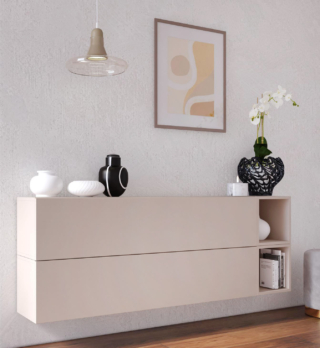 La madia sospesa Clary di Deghi è dotata di due ante a ribalta e di una struttura in legno nobilitato in una raffinata colorazione cashmere che la rende facile da ambientare anche accanto ad arredi con stili diversi. Misura L 166 x P 30 x H 58 cm. Prezzo 271,99 euro. https://www.deghi.it La madia sospesa Clary di Deghi è dotata di due ante a ribalta e di una struttura in legno nobilitato in una raffinata colorazione cashmere che la rende facile da ambientare anche accanto ad arredi con stili diversi. Misura L 166 x P 30 x H 58 cm. Prezzo 271,99 euro. https://www.deghi.it