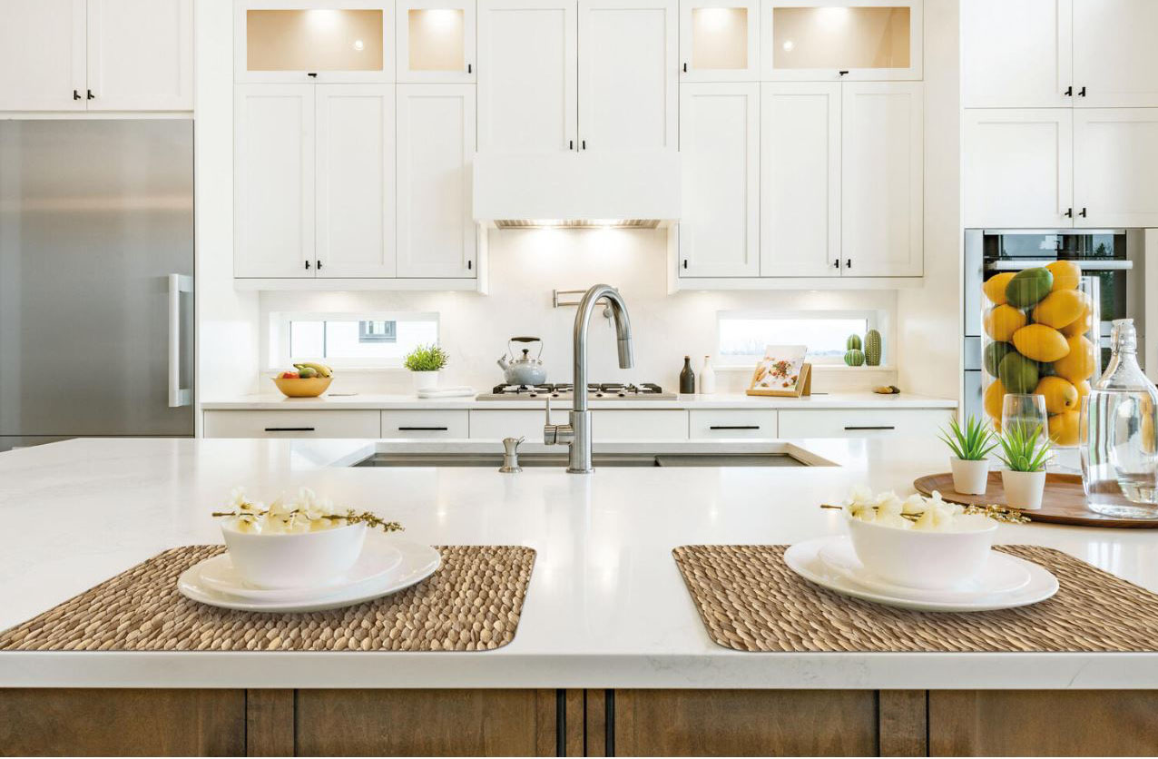 Le tovagliette americane rettangolari Intreccio (Ref. 86521789) in vendita da Leroy Merlin sono resistenti e facili da pulire. Sono realizzate in PVC, idoneo al contatto con gli alimenti, e sono decorate da un motivo di fibre naturali intrecciate. Misurano L 44 x P 29 cm. Prezzo 2,99 euro cad. https://www.leroymerlin.it Le tovagliette americane rettangolari Intreccio (Ref. 86521789) in vendita da Leroy Merlin sono resistenti e facili da pulire. Sono realizzate in PVC, idoneo al contatto con gli alimenti, e sono decorate da un motivo di fibre naturali intrecciate. Misurano L 44 x P 29 cm. Prezzo 2,99 euro cad. https://www.leroymerlin.it