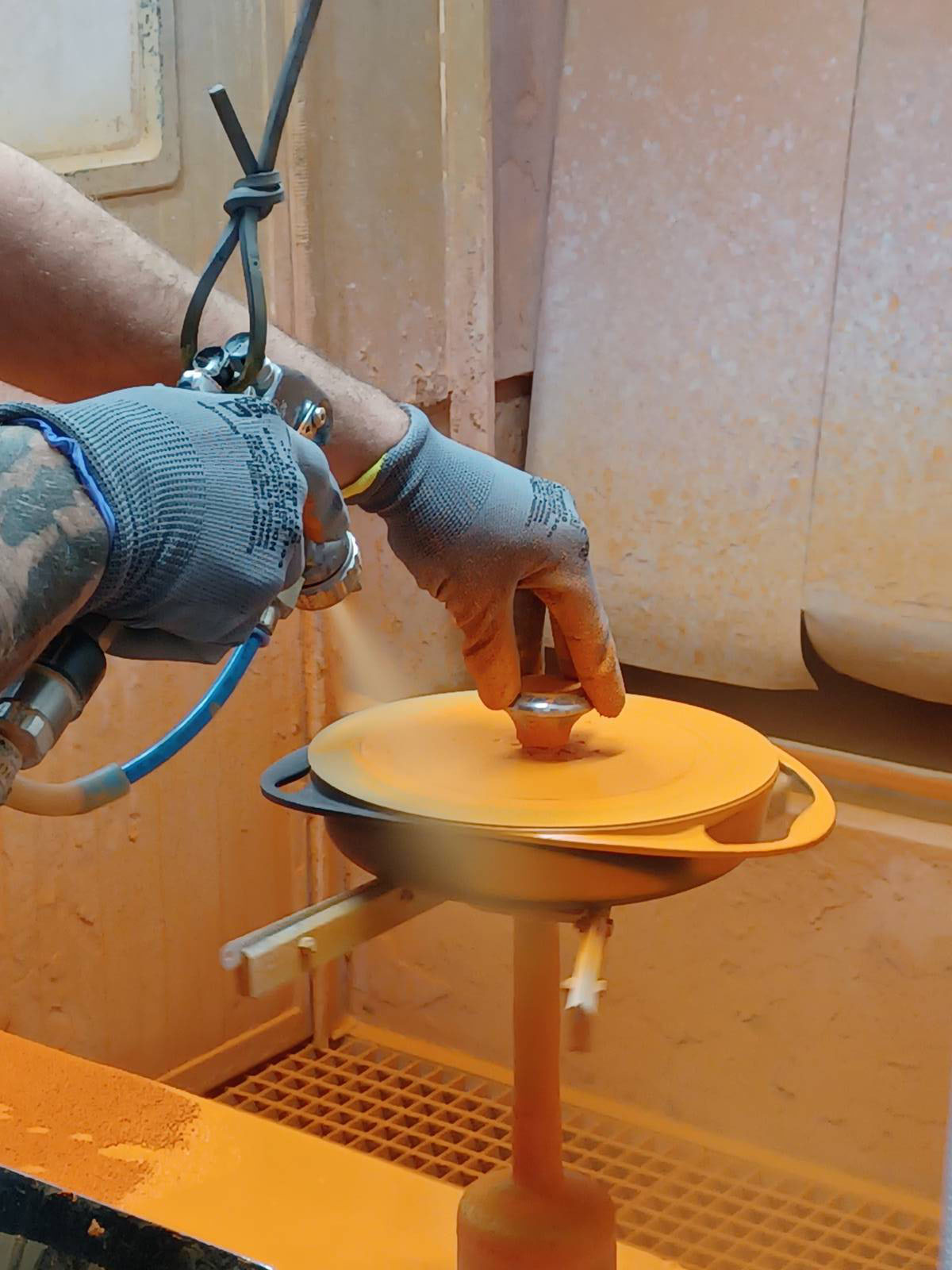 Le Creuset aerografata Le Creuset aerografata