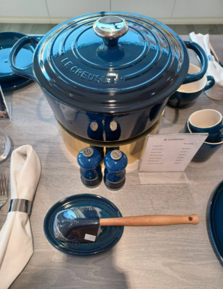 Le creuset blu Le creuset blu