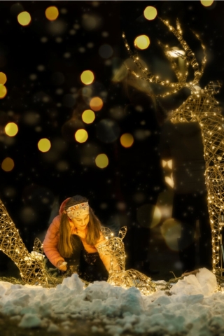 Il mercatino di Natale di Mallnitz si snoda lungo un percorso ad anello di 3,5 km che inizia proprio dalla stazione ferroviaria di Mallnitz-Obervellach ed è accompagnato da un mercatino di Natale aperto durante i fine settimana d’Avvento, dove si possono trovare specialità gastronomiche, artigianato. Dal 28 novembre al 21 dicembre 2025, dal venerdì alla domenica, e l’8 dicembre 2025. Foto: Mallnitz Advent. www.carinzia.at/mercatini