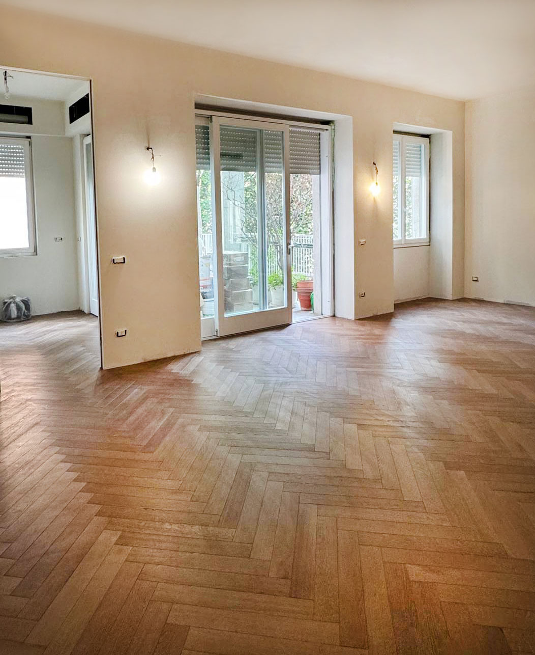 Parquet a spina italiana colore rovere tinto