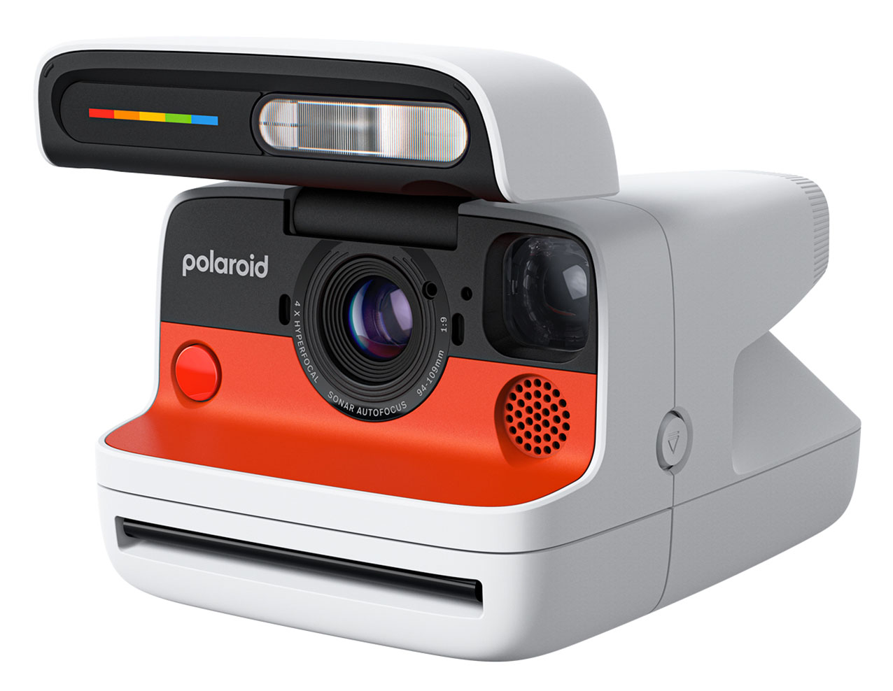 Con un coperchio chiudibile, la Polaroid Flip è la fotocamera istantanea semplice da usare e pronta all’azione. Dotata di sistema con quattro punti di messa a fuoco automatici per scatti nitidi, ha autofocus che determina la distanza corretta anche al buio, e flash adattivo che regola la potenza in base alla distanza dal soggetto, illuminando fino a 4,5 metri di distanza. Prezzo 219 euro. www.polaroid.com www.nital.it