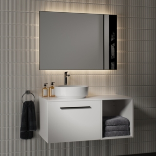 i.life O di Ideal Standard ha forme morbide e linee fluide che avvolgono l’ambiente bagno in un’atmosfera di calore e armonia. Geometrie eleganti e leggere dialogano con qualsiasi stile d’arredo, creando equilibrio e continuità visiva. I lavabi da appoggio sono disponibili in versione rotonda e ovale. Si tratta di una rilettura contemporanea delle forme razionaliste del modernismo, dove design e comfort quotidiano si incontrano con naturalezza. www.idealstandard.it