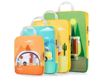 Gonex propone un set di organizer per valigie da quattro pezzi, disponibile in diversi colore e con varie fantasie. Nel set sono presenti quattro organizer di diverse dimensioni, tutti in tessuto idrorepellente ad alta densità ed estensibilità. Il design con cerniera a compressione aiuta a confezionare i vestiti comprimendo l'aria fuori da essi, risparmiando fino al 30% di spazio. Prezzo 29,99 euro. www.amazon.it Gonex propone un set di organizer per valigie da quattro pezzi, disponibile in diversi colore e con varie fantasie. Nel set sono presenti quattro organizer di diverse dimensioni, tutti in tessuto idrorepellente ad alta densità ed estensibilità. Il design con cerniera a compressione aiuta a confezionare i vestiti comprimendo l'aria fuori da essi, risparmiando fino al 30% di spazio. Prezzo 29,99 euro. www.amazon.it