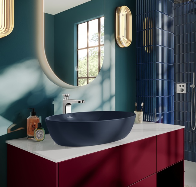 I lavabi sono  l'elemento centrale della collezione Artis di Villeroy & Boch e combinano funzionalità ed eleganza, integrandosi con mobili e piani di appoggio. Oltre alla serie BiColour, ci sono anche lavabi in tinta unita ispirata ai riflessi della superficie dell’acqua, in grado di dare al bagno ancora più intensità e quiete. www.villeroy-boch.it