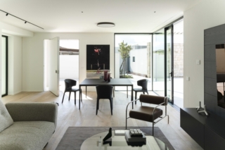 Il parquet della collezione dream di Woodco per Villa Arè è in vari formati di dimensioni generose. www.woodco.it Foto Paolo Riolzi Il parquet della collezione dream di Woodco per Villa Arè è in vari formati di dimensioni generose. www.woodco.it Foto Paolo Riolzi