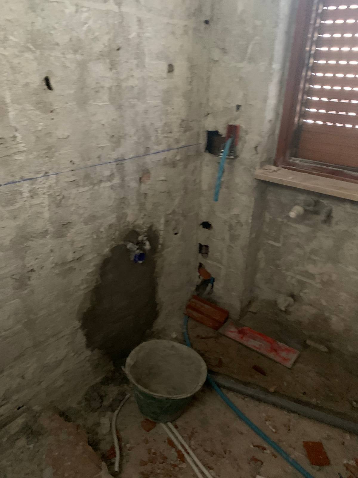 lavori ristrutturazione bagno zona lavabo