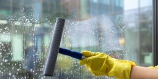 pulizia delle finestre interne pulizia delle finestre interne
