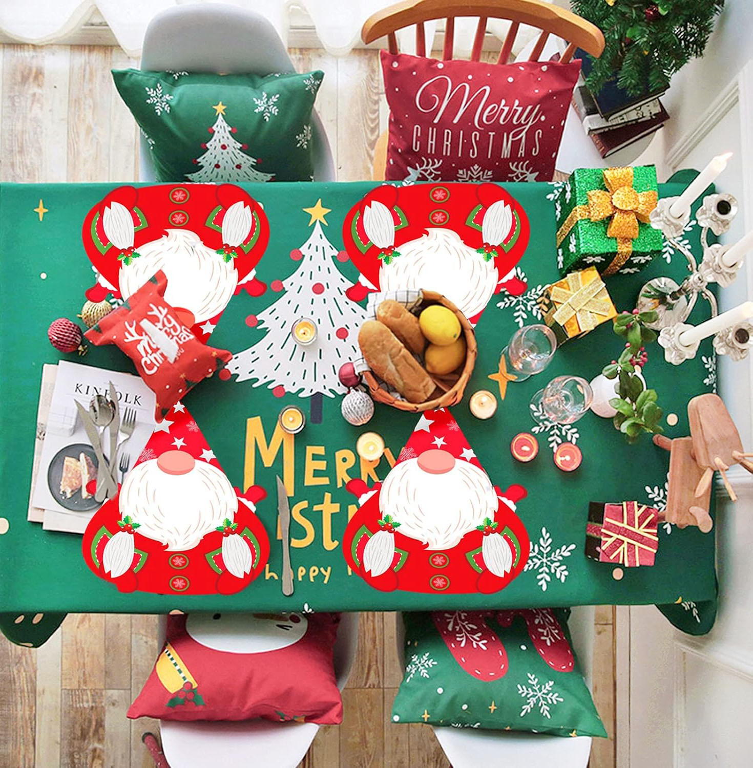 Stile pop per la tavola apparecchiata con le tovagliette sagomate con la forma di gnomi rossi di Pwsap in vendita su Amazon. Sono realizzate in PVC che le rende impermeabili, resistenti e facili da pulire, perfette per i bambini e per chi desidera una mise en place informale e coloratissima. Misurano L 29,48 x H 37,47 cm. Prezzo 11,98 euro (per il set da 6 pezzi). https://www.amazon.it