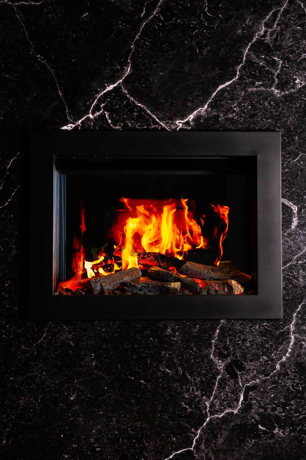 British Fires E-Luxe square camino elettrico LCD