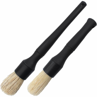 I pennelli con setole morbide sono molto utili per raggiungere anche gli angoli più difficili dei libri e della casa in genere, così da rimuovere polvere e sporco. Prezzo: 8,03 euro per 2 pennelli su amazon.it I pennelli con setole morbide sono molto utili per raggiungere anche gli angoli più difficili dei libri e della casa in genere, così da rimuovere polvere e sporco. Prezzo: 8,03 euro per 2 pennelli su amazon.it