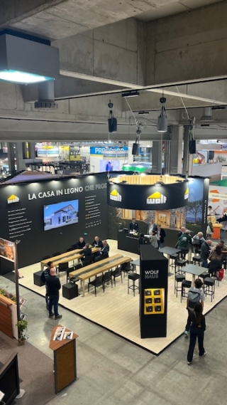 A Klimahouse, Wolf House ha presentato la casa in legno che produce più energia di quanta ne consumi A Klimahouse, Wolf House ha presentato la casa in legno che produce più energia di quanta ne consumi