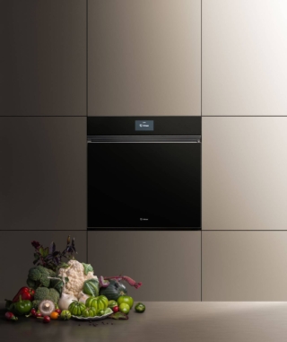 L’inserimento di Freddy risulta valorizzato da un design essenziale, totalmente privo di sporgenze che ne consente l’abbinamento coordinato con ogni tipo di cucina o ambiente. L’inserimento di Freddy risulta valorizzato da un design essenziale, totalmente privo di sporgenze che ne consente l’abbinamento coordinato con ogni tipo di cucina o ambiente.