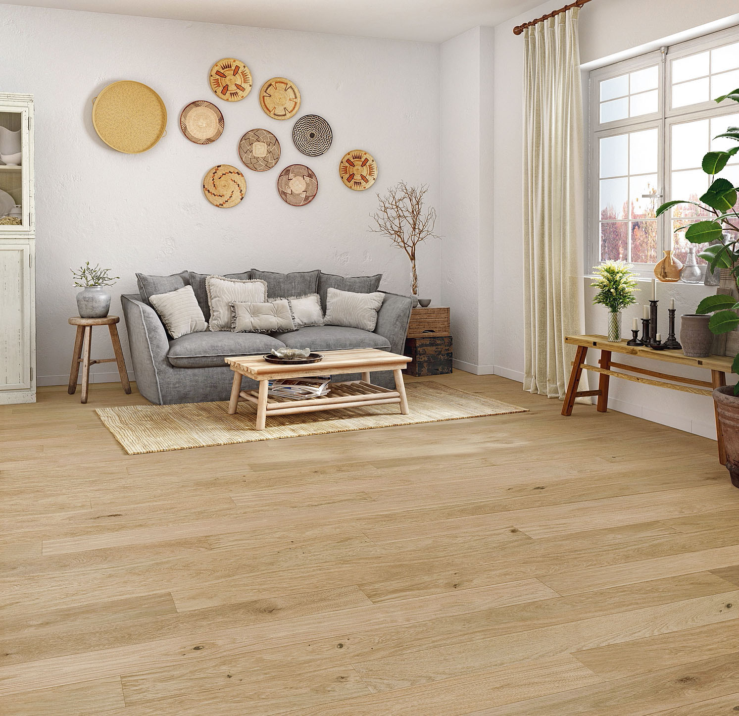 Prefinito in rovere naturale Luxory vetrificato Intenso
di Leroy Merlin, finitura verniciato spazzolato (misure 16,3x118 cm,
sp.14 mm, spessore strato nobile 3,3 mm): la confezione da 1,548 mq costa 120,75 euro (77,90 euro/mq). www.leroymerlin.it