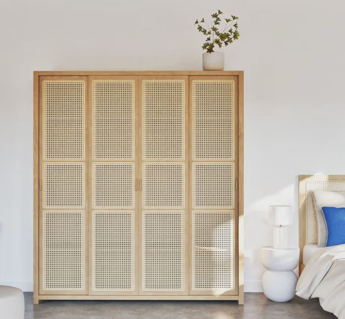 Fascino esotico per l'armadio Canopy di Maisons du Monde che è dotato di quattro ante scorrevoli in rattan e di una struttura in legno di rovere di alta qualità. Internamente sono presenti otto ripiani regolabili in altezza e una barra appendiabiti centrale. Misura L 195 x P 55 x H 200 cm. Prezzo 1.599 euro. https://www.maisonsdumonde.com Fascino esotico per l'armadio Canopy di Maisons du Monde che è dotato di quattro ante scorrevoli in rattan e di una struttura in legno di rovere di alta qualità. Internamente sono presenti otto ripiani regolabili in altezza e una barra appendiabiti centrale. Misura L 195 x P 55 x H 200 cm. Prezzo 1.599 euro. https://www.maisonsdumonde.com