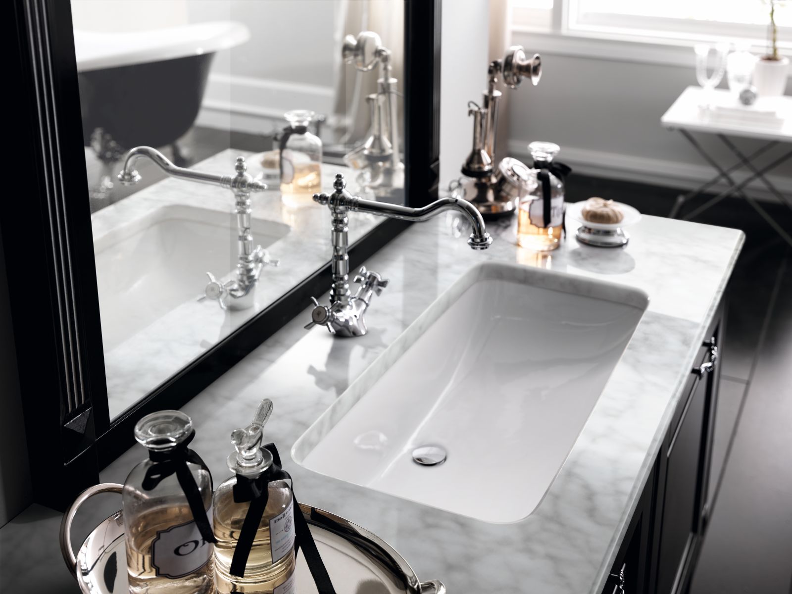 piano lavabo marmo carrara bianco Baltimora di Scavolini 2