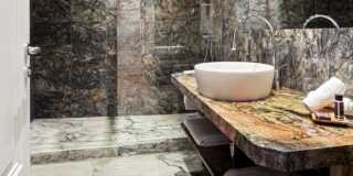 piano mobile in quarzite Natural Stone Collection di Antolini 2