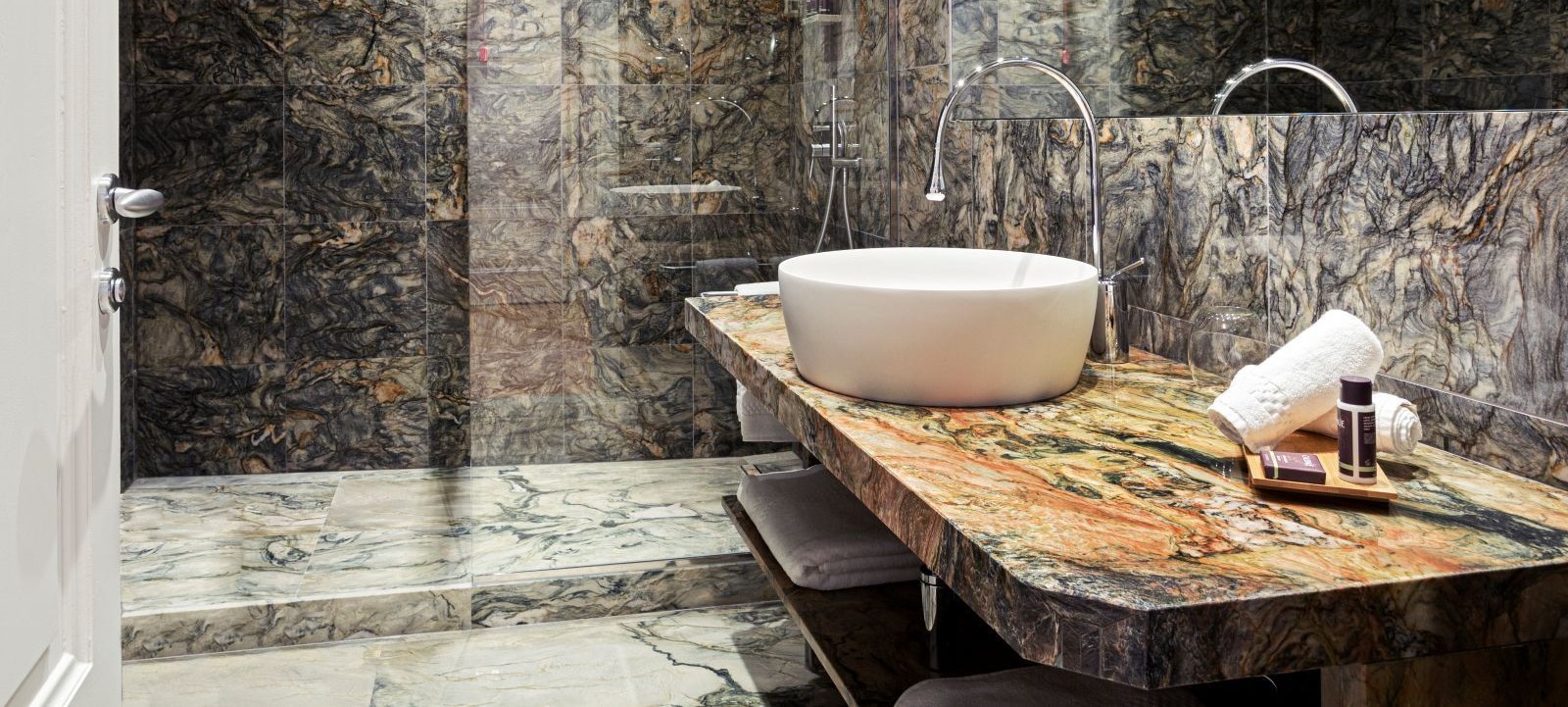 piano mobile in quarzite Natural Stone Collection di Antolini 2