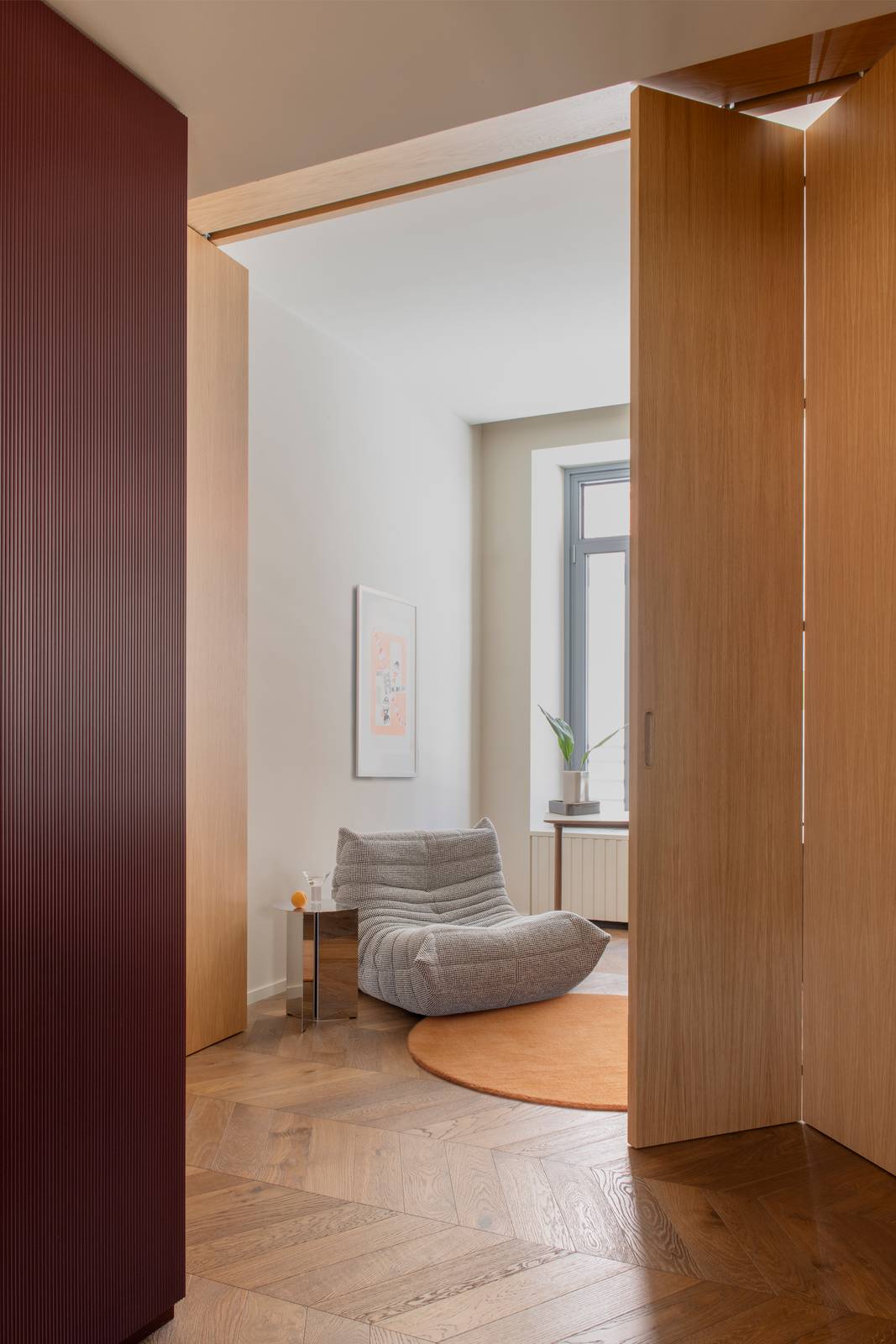 soggiorno con poltrona progetto KickOffice e Mo1950. Foto Jessica Soffiati soggiorno con poltrona progetto KickOffice e Mo1950. Foto Jessica Soffiati