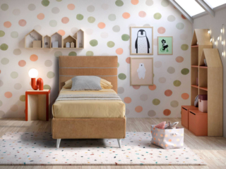 Il letto Pike di Perdormire ha la testiera con una forma squadrata e minimale su cui sono state inserite due linee orizzontali di tessuto di un colore a contrasto rispetto alla struttura del letto. É personalizzabile nei rivestimenti e nel colore dei piedini conici in legno: naturale, wengé, bianco e ciliegio. Il pratico contenitore consente di riporre piumoni e giocattoli. Misura L 110 x P 206 x H 110 cm e costa 599 euro. https://www.perdormire.com Il letto Pike di Perdormire ha la testiera con una forma squadrata e minimale su cui sono state inserite due linee orizzontali di tessuto di un colore a contrasto rispetto alla struttura del letto. É personalizzabile nei rivestimenti e nel colore dei piedini conici in legno: naturale, wengé, bianco e ciliegio. Il pratico contenitore consente di riporre piumoni e giocattoli. Misura L 110 x P 206 x H 110 cm e costa 599 euro. https://www.perdormire.com